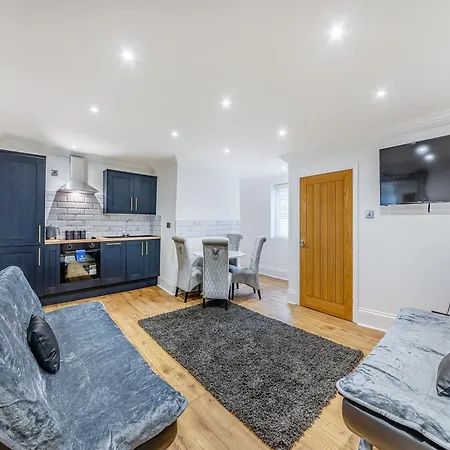 Blossom - Uk45970 Holiday home *